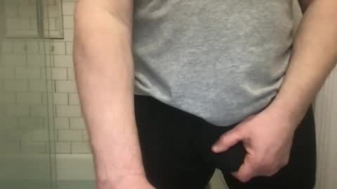 lvguynextdoor440656 online show from 03-11-26, 11:00