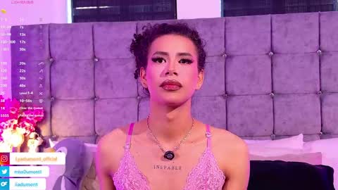 Snapshot of lyadumont chatting on 04-12-26, 08:03 LYA online show from 04-12-26, 08:03