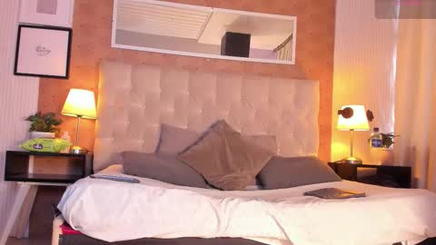 Lyan online show from 12-02-25, 07:42