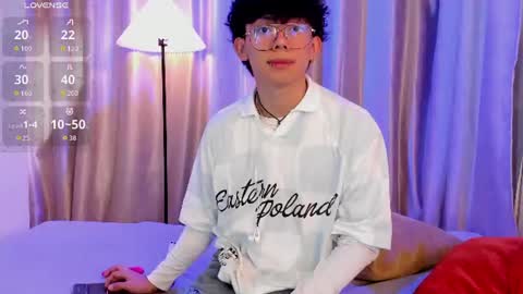 Snapshot of lyan_twink chatting on 07-01-26, 07:35 Lyan online show from 07-01-26, 07:35