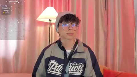 Snapshot of lyan_twink chatting on 07-11-26, 07:49 Lyan online show from 07-11-26, 07:49