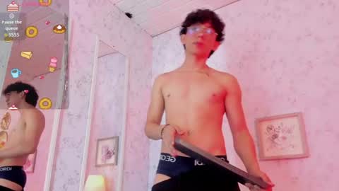 Snapshot of lyan_twink chatting on 07-14-26, 08:03 Lyan online show from 07-14-26, 08:03