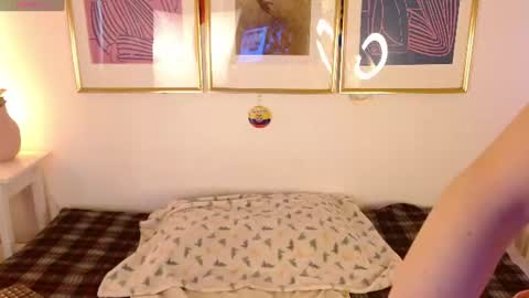 Snapshot of lyana_xz chatting on 06-26-26, 11:47 LYA online show from 06-26-26, 11:47