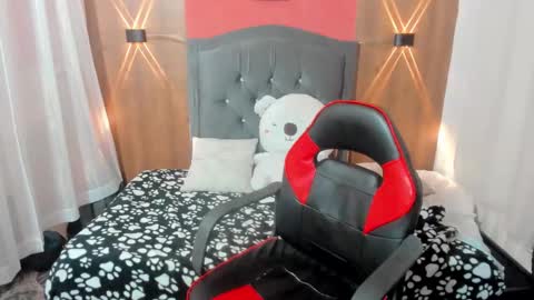 lyanamerry03 online show from 02-19-25, 04:01