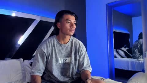 Snapshot of lycan_mushu chatting on 06-02-26, 03:41 Lycan online show from 06-02-26, 03:41