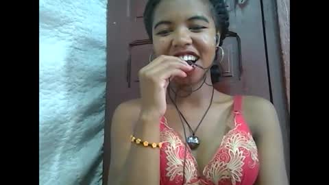 Lydiah online show from 02-27-25, 07:44