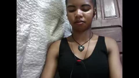 Lydiah online show from 09-26-25, 06:34