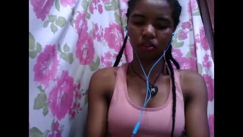 Lydiah online show from 10-13-25, 03:06