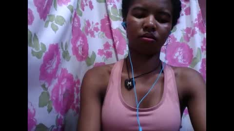 Lydiah online show from 10-15-25, 06:19