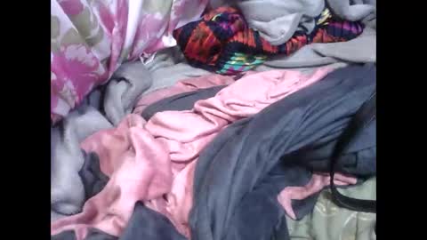 Lydiah online show from 10-21-25, 02:56
