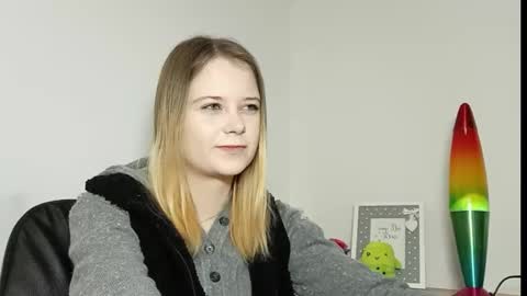 Lydia online show from 11-14-25, 07:23