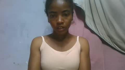 lydie856696 online show from 04-19-26, 04:56