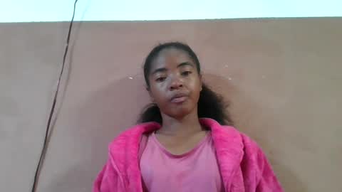 Snapshot of lydie856696 chatting on 07-09-26, 02:15 lydie856696 online show from 07-09-26, 02:15