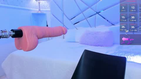 Lyen Rae  online show from 12-23-25, 01:36