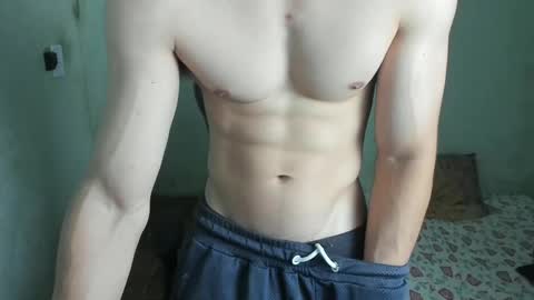 Snapshot of lyg7 chatting on 04-21-26, 08:20 Gothdaddy online show from 04-21-26, 08:20
