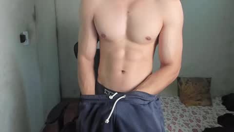 Snapshot of lyg7 chatting on 04-22-26, 11:12 Gothdaddy online show from 04-22-26, 11:12