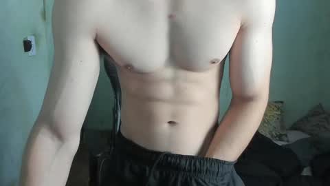 Snapshot of lyg7 chatting on 08-05-26, 11:46 Gothdaddy online show from 08-05-26, 11:46