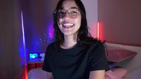 Lyhana Lee online show from 01-18-26, 01:59