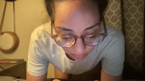 Olivia online show from 02-06-25, 05:14