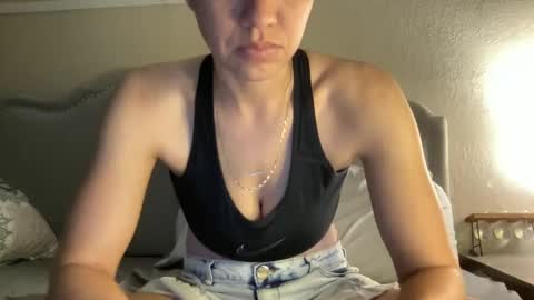 Olivia online show from 02-06-25, 11:37