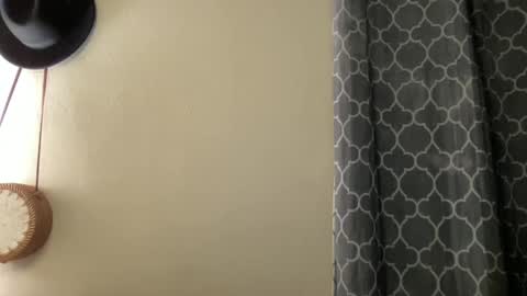 Olivia online show from 02-12-25, 11:30