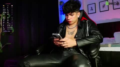 Lyle Bennett Freelance Model online show from 03-15-26, 12:00