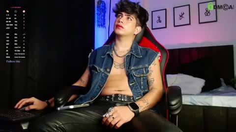 Lyle Bennett Freelance Model online show from 03-20-26, 12:54