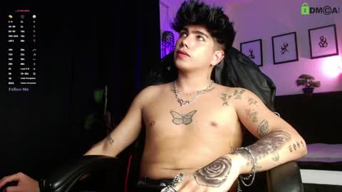 Lyle Bennett Freelance Model online show from 04-10-26, 11:42