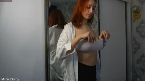 Snapshot of lylianrosse chatting on 05-09-26, 07:13 Lylian online show from 05-09-26, 07:13