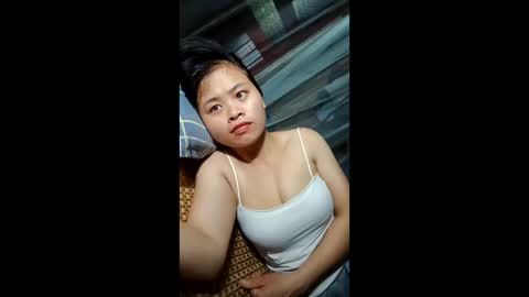 Snapshot of lyly1200 chatting on 05-11-26, 11:46 Lyly online show from 05-11-26, 11:46