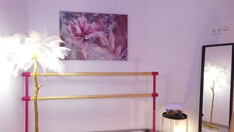 Lyly   online show from 01-19-25, 09:55