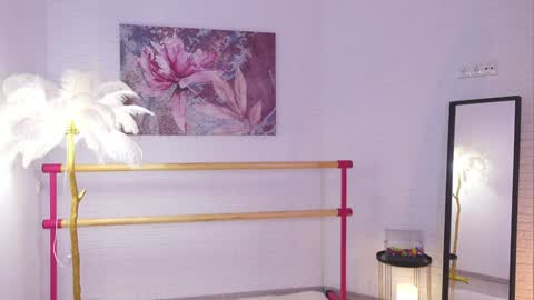 Lyly   online show from 01-27-25, 09:55