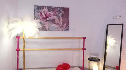 Lyly   online show from 02-14-25, 05:41