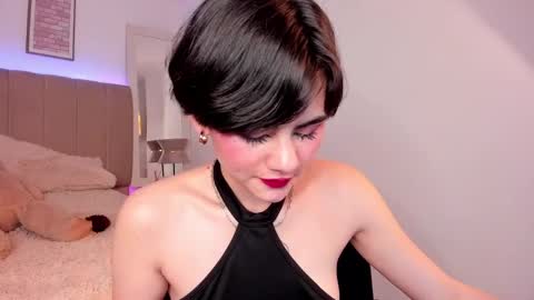 Snapshot of lyn_lebelle chatting on 12-14-24, 01:16 Lyn online show from 12-14-24, 01:16
