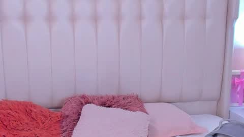 Lyn online show from 10-27-25, 11:58