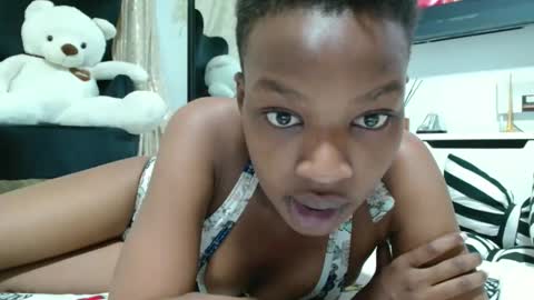Snapshot of lyne898 chatting on 04-14-26, 04:29 lyne898 online show from 04-14-26, 04:29