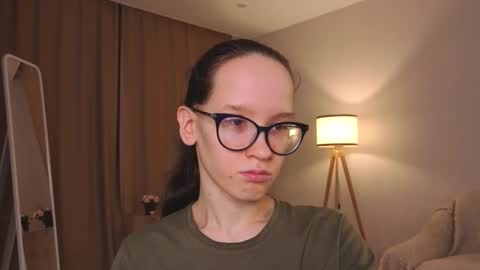 Sara online show from 02-15-26, 04:03