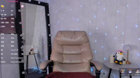 Snapshot of lynn_martin chatting on 05-13-26, 12:41 Lynn online show from 05-13-26, 12:41