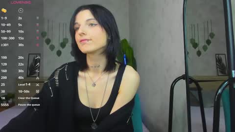 Snapshot of lynn_martin chatting on 05-21-26, 05:20 Lynn online show from 05-21-26, 05:20