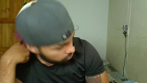 Snapshot of lynn_n_samuel chatting on 05-23-26, 05:23 lynn_n_samuel online show from 05-23-26, 05:23