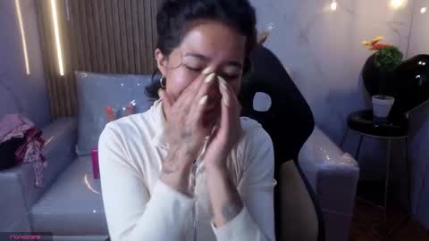 lynn_turner_ online show from 03-25-26, 12:55