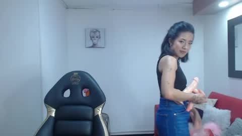 lynn_turner_ online show from 04-13-26, 07:41