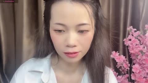 Snapshot of lynnalltop_165_keke chatting on 10-15-25, 12:11 lynnalltop_165_keke online show from 10-15-25, 12:11