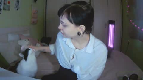 Kira online show from 10-21-25, 11:00