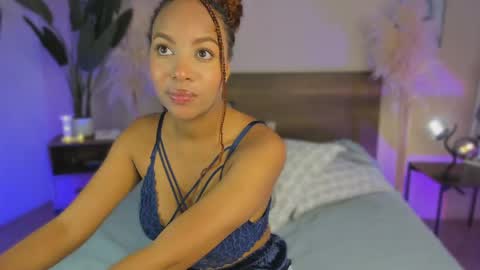 Snapshot of lynncute chatting on 06-08-26, 04:13 Law online show from 06-08-26, 04:13