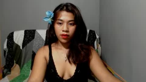 Snapshot of lynskaye2005 chatting on 06-24-26, 12:37 Lyn online show from 06-24-26, 12:37