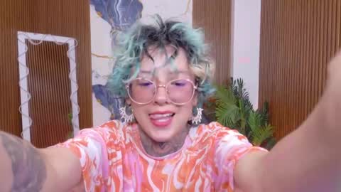 lyra_tay online show from 06-05-26, 07:19