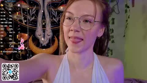 Lyra online show from 11-23-25, 12:10