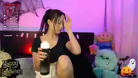 Snapshot of lyshana chatting on 10-20-25, 06:41 lyshana online show from 10-20-25, 06:41