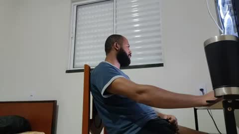 Snapshot of m0ren01995 chatting on 07-18-26, 05:50 m0ren01995 online show from 07-18-26, 05:50